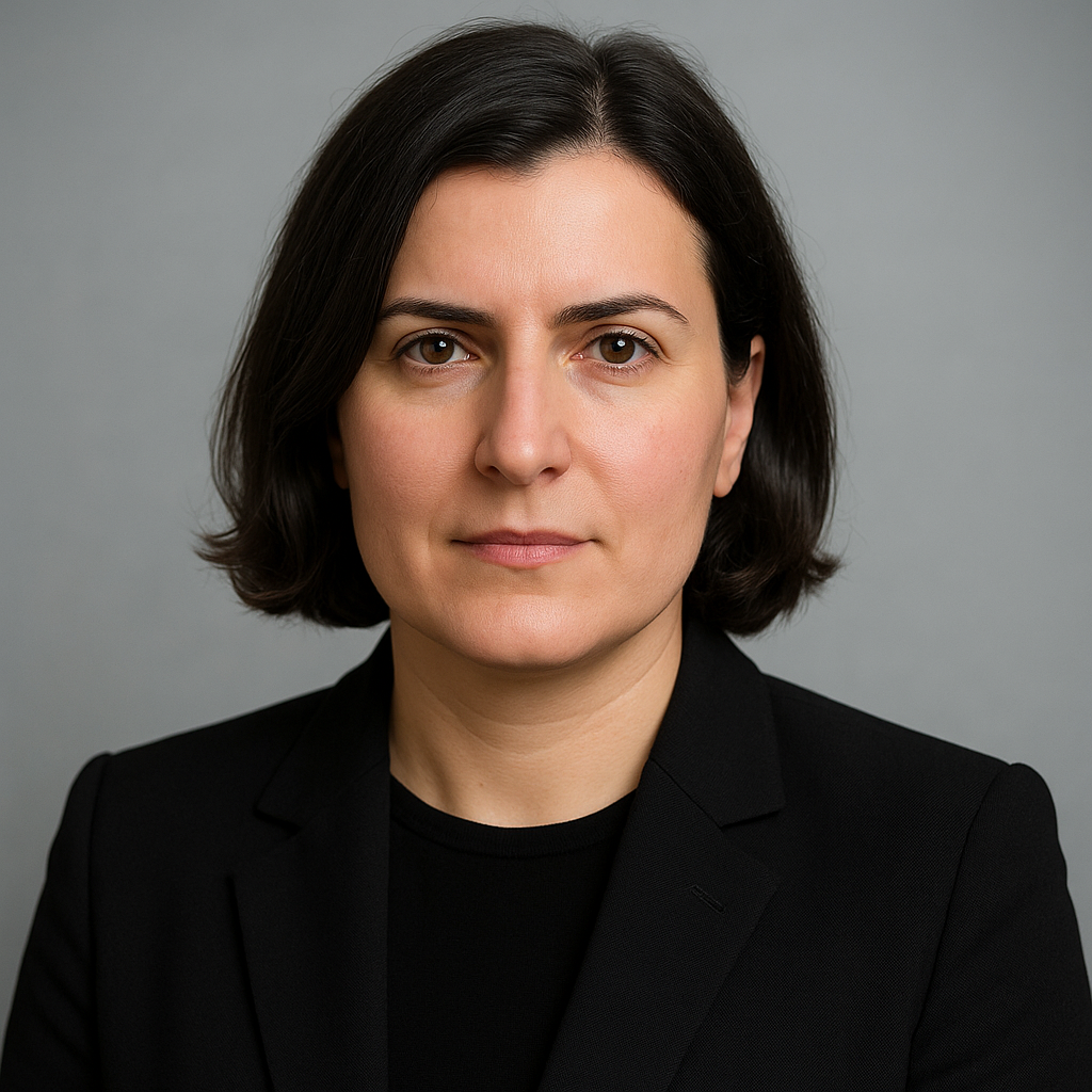 Ameneh Jalali Headshot